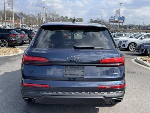 2026 Audi Q7 55 Premium