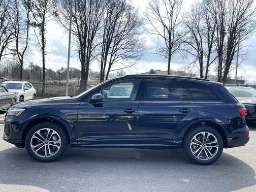 2026 Audi Q7 55 Premium