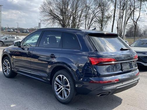 2026 Audi Q7 55 Premium