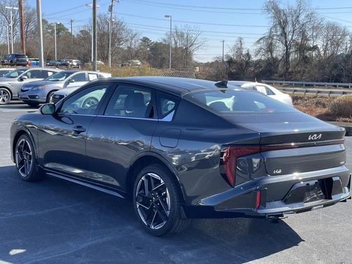 2025 Kia K4 GT-Line