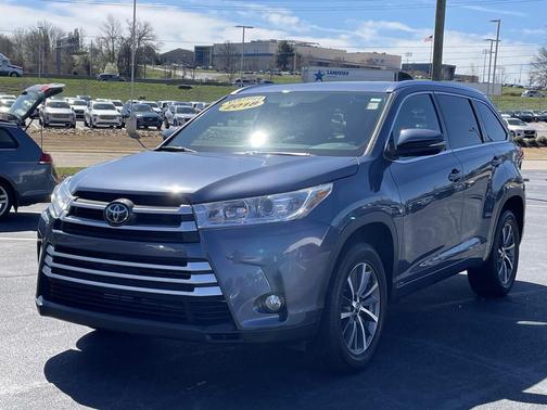 2018 Toyota Highlander SE