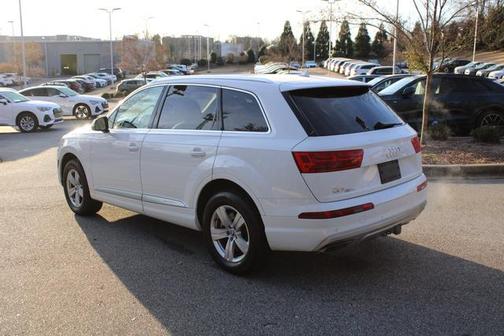 2019 Audi Q7 45 Premium Plus