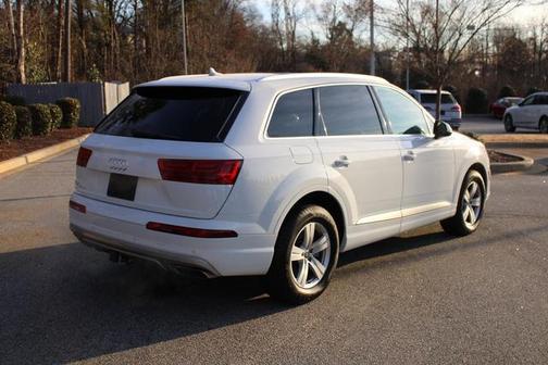 2019 Audi Q7 45 Premium Plus