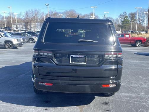 2022 Jeep Grand Wagoneer Series I 4x4