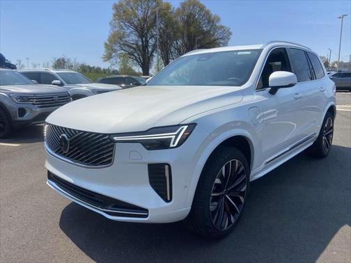 2025 Volvo XC90 Plug-In Hybrid T8 Plus 7-Seater