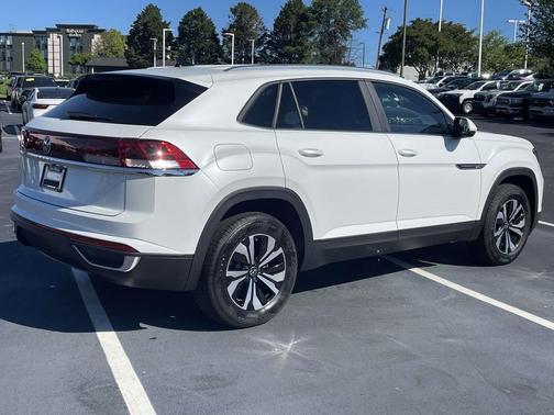 White 2026 Volkswagen Atlas Cross Sport 2.0T SE