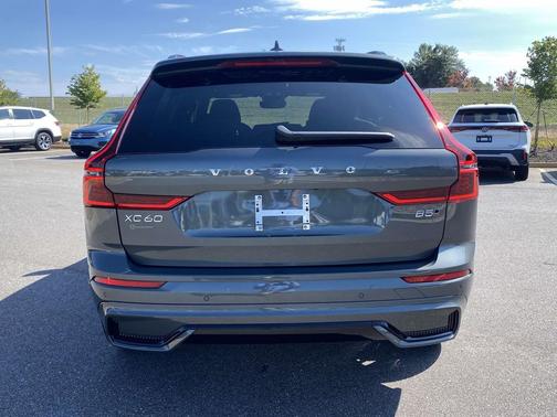 2026 Volvo XC60 B5 Core