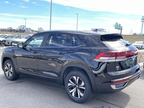 2026 Volkswagen Atlas Cross Sport 2.0T SE