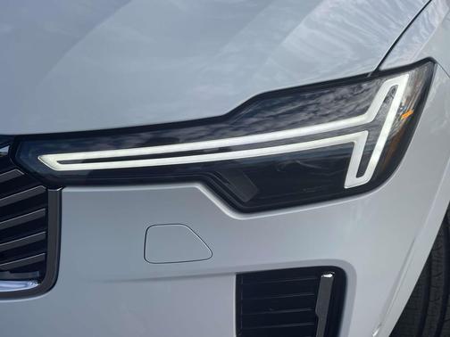 2026 Volvo XC90 B6 Ultra 7-Seater