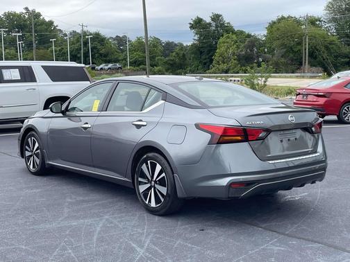 Gun Metallic 2022 Nissan Altima 2.5 SV