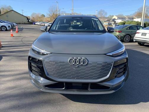 2025 Audi Q6 e-tron Premium Plus quattro
