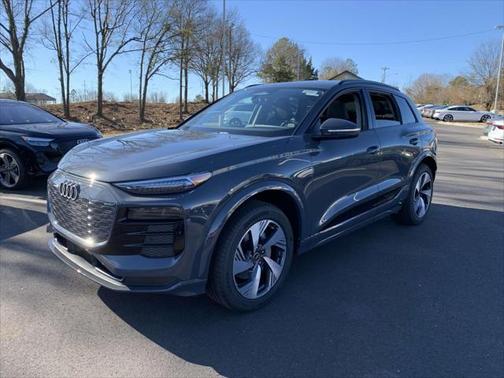 2025 Audi Q6 e-tron Premium Plus quattro