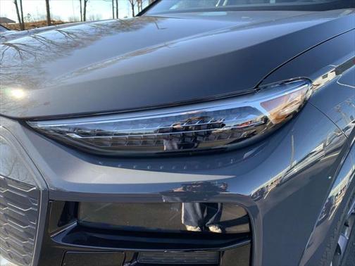 2025 Audi Q6 e-tron Premium Plus quattro