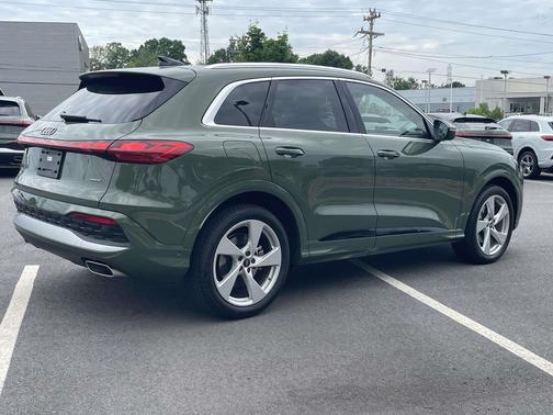 District Green Metallic 2025 Audi Q5 Prestige TFSI quattro S tronic