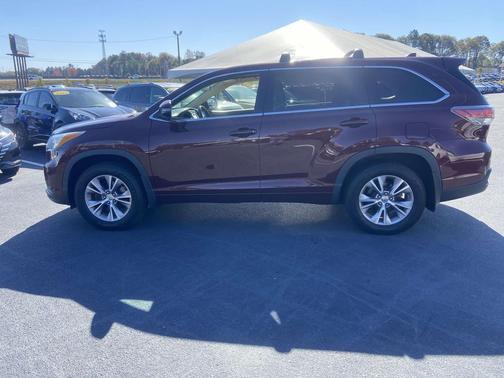 2015 Toyota Highlander LE