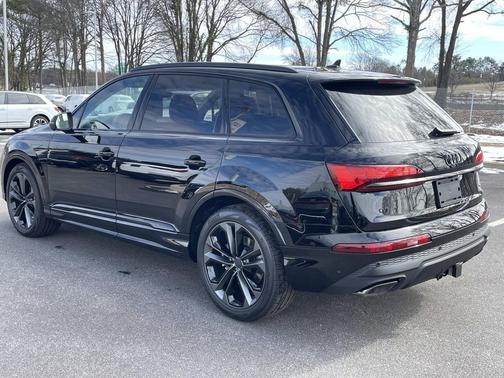 2026 Audi Q7 55 Premium Plus