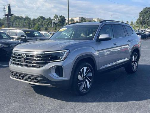 Silver Mist Metallic 2026 Volkswagen Atlas 2.0T SE w/Technology