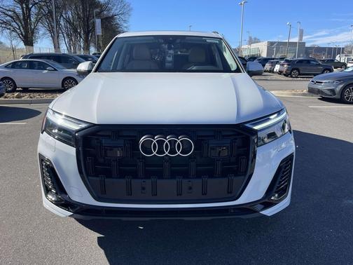 2026 Audi Q7 55 Premium Plus