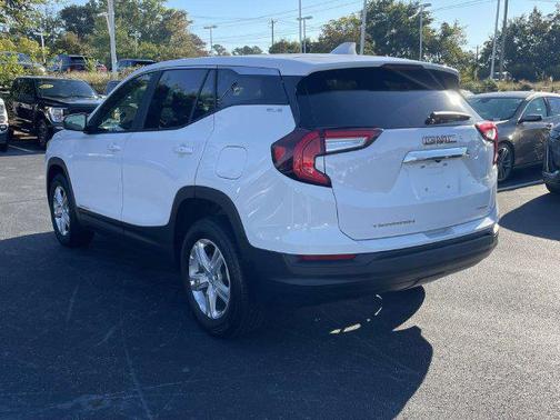Summit White 2024 GMC Terrain SLE
