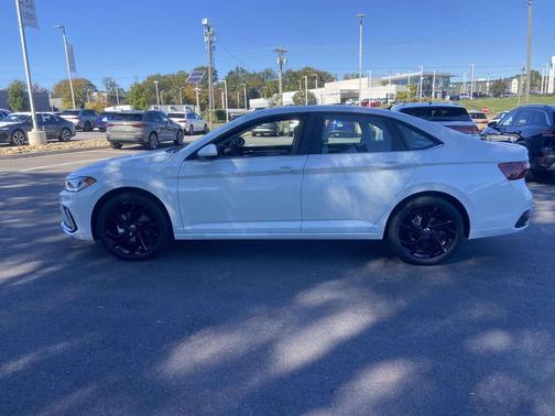 2026 Volkswagen Jetta 1.4T SE