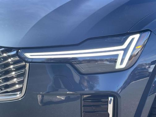 2026 Volvo XC90 B6 Ultra 7-Seater