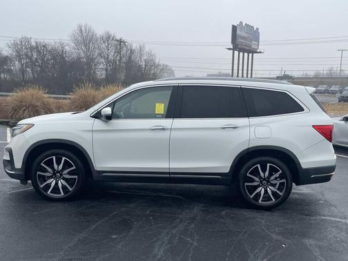 2020 Honda Pilot Touring 8-Passenger