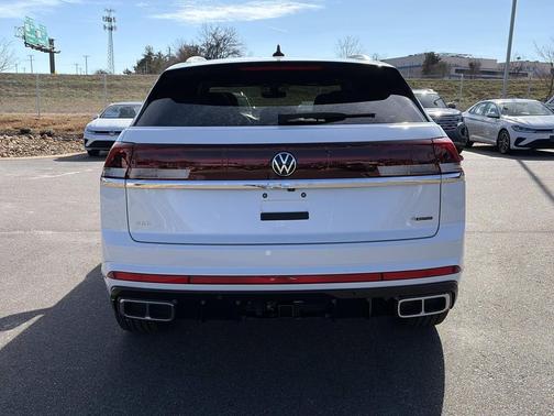 2026 Volkswagen Atlas Cross Sport 2.0T SEL Premium