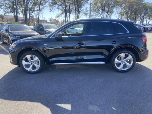 2022 Audi Q5 45 S line Premium Plus