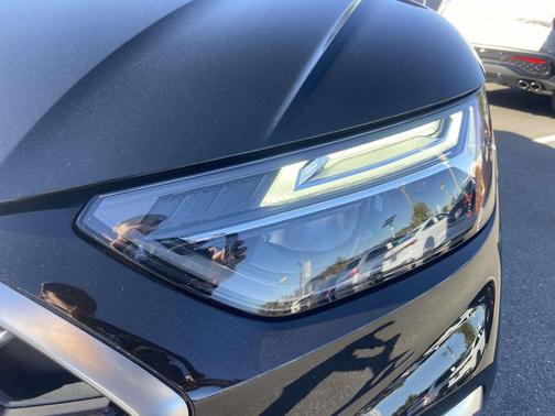 2022 Audi Q5 45 S line Premium Plus