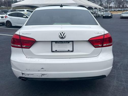2015 Volkswagen Passat 2.0L TDI DSG SE w/Sunroof