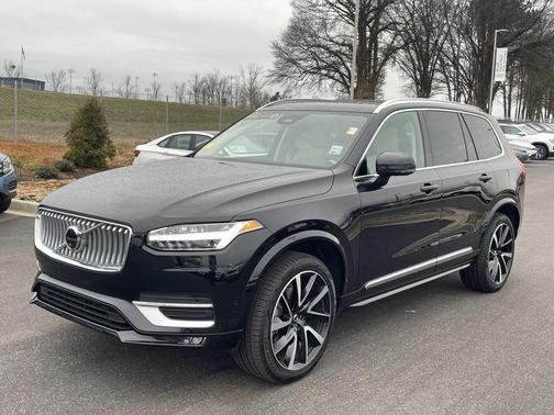 2024 Volvo XC90 B6 Plus Bright Theme 7-Seater