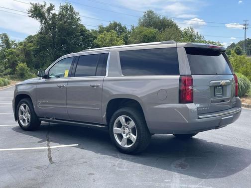 Pepperdust Metallic 2019 Chevrolet Suburban Premier