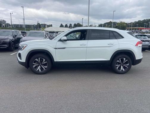 2026 Volkswagen Atlas Cross Sport 2.0T SE