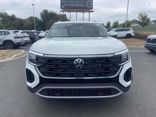 2026 Volkswagen Atlas Cross Sport 2.0T SE