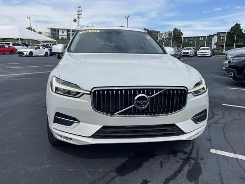 White 2019 Volvo XC60 T5 Inscription