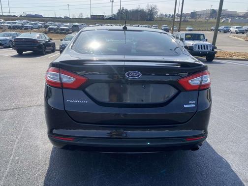 2014 Ford Fusion SE