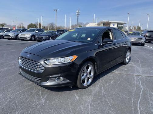 2014 Ford Fusion SE