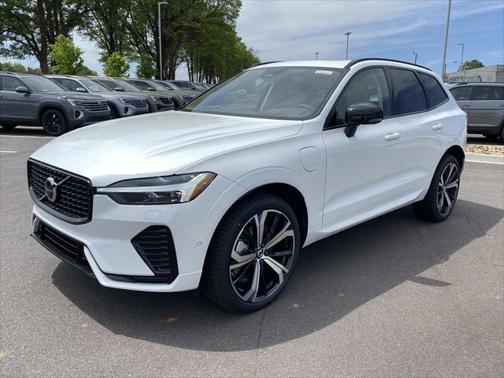 2025 Volvo XC60 Plug-In Hybrid T8 Ultra