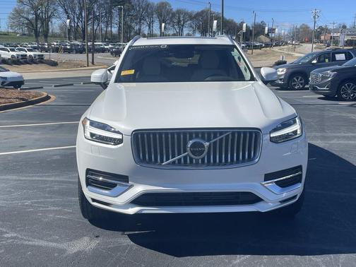 2025 Volvo XC90 Plug-In Hybrid T8 Plus 7-Seater