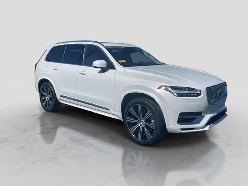 2025 Volvo XC90 Plug-In Hybrid T8 Plus 7-Seater