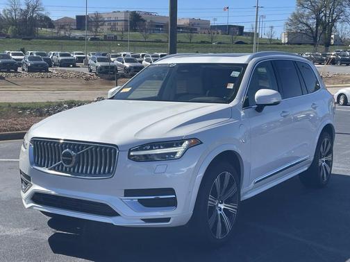 2025 Volvo XC90 Plug-In Hybrid T8 Plus 7-Seater