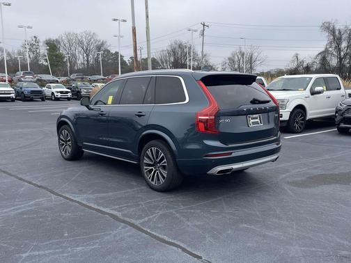 2020 Volvo XC90 T5 Momentum