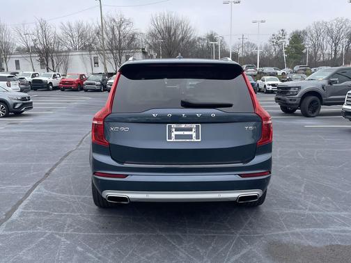 2020 Volvo XC90 T5 Momentum