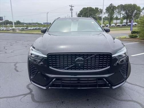 2024 Volvo XC60 Recharge Plug-In Hybrid T8 Ultimate Black Edition