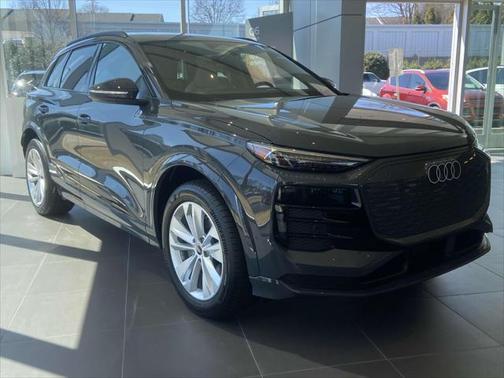 2025 Audi Q6 e-tron Premium Plus