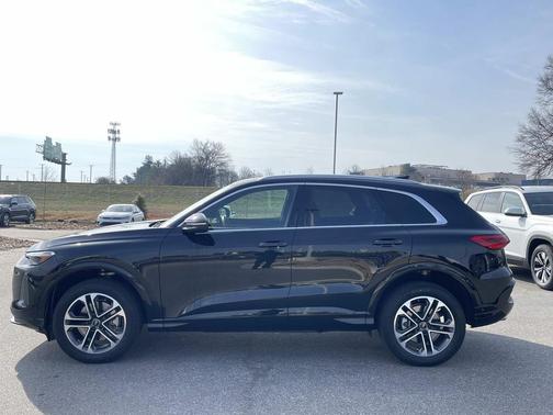 2025 Audi Q5 Premium TFSI quattro S tronic