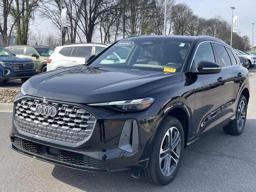 2025 Audi Q5 Premium TFSI quattro S tronic