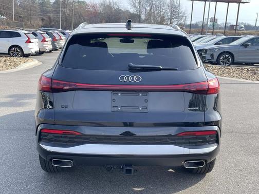 2025 Audi Q5 Premium TFSI quattro S tronic