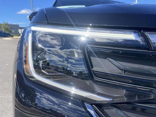 2026 Volkswagen Atlas Cross Sport 2.0T SEL Premium