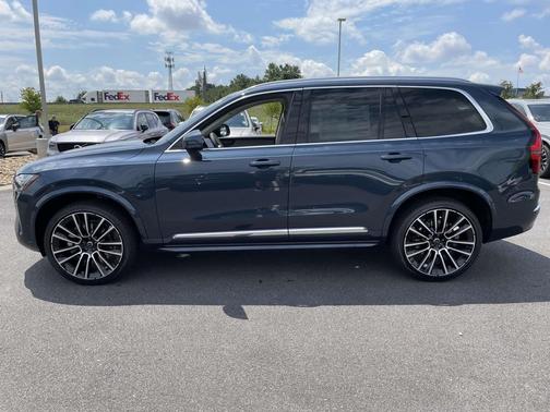 2026 Volvo XC90 B5 Ultra 7-Seater